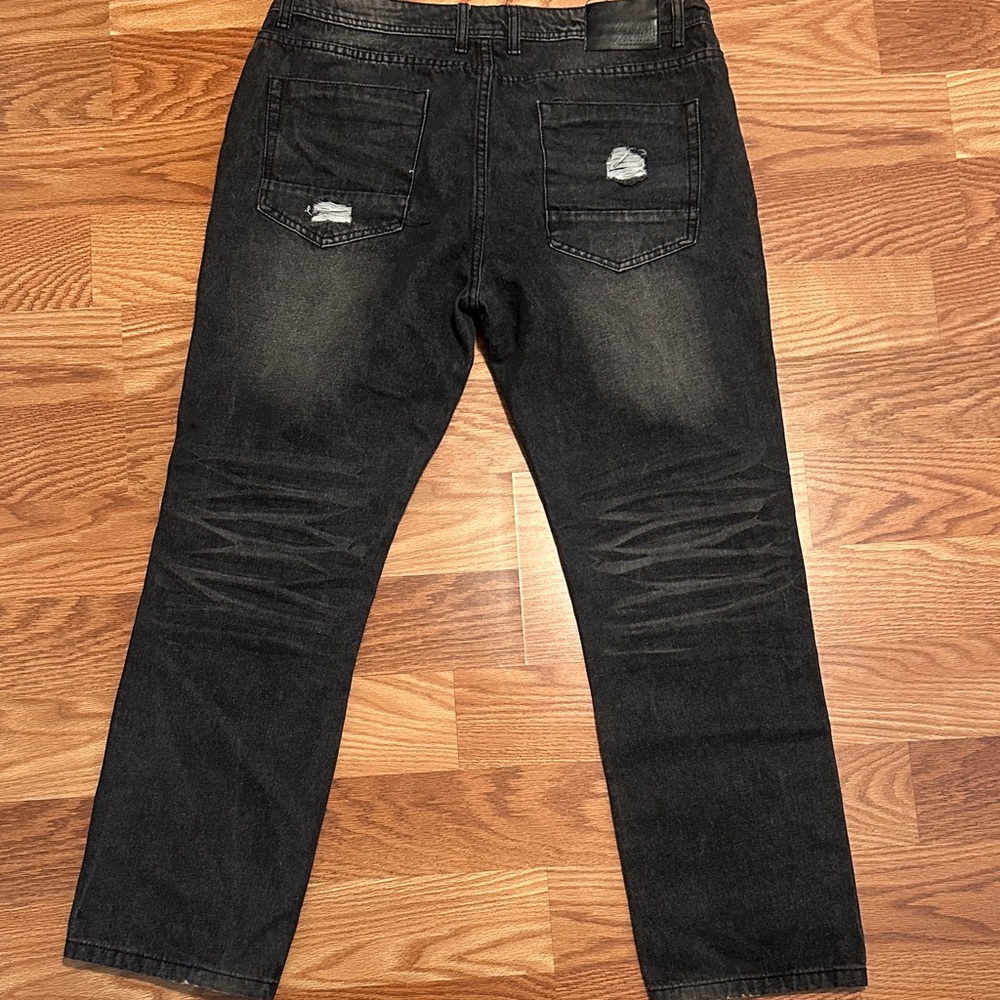 Black Distressed Men’s Jeans - Picture 2 of 2